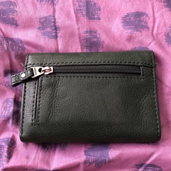 Fossil Trifold Leather Wallet in Hunter Green - Picture 2 of 5
